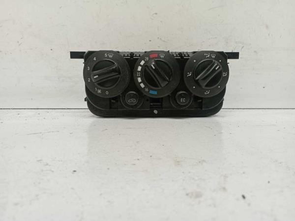 BOUTON DE CHAUFFAGE MERCEDES - Vue 1